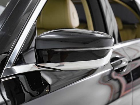 Used 2017 BMW 740i xDrive image 36