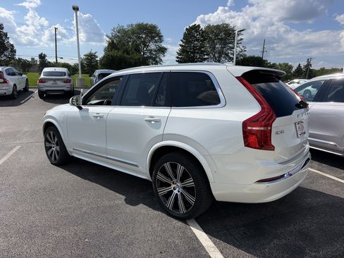 Used 2023 Volvo XC90 T8 Plus w/ Protection Package Premier AWD/4WD image 5