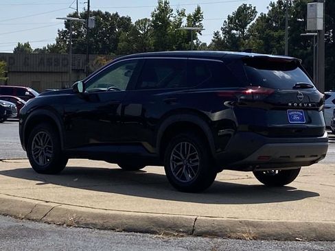 Used 2023 Nissan Rogue S FWD image 5