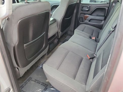 Used 2015 GMC Sierra 1500 SLE w/ SLE Value Package image 19