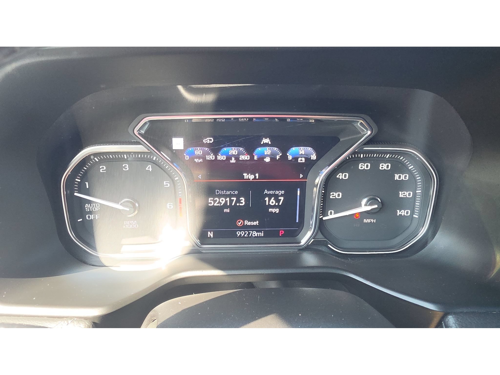 Used 2021 GMC Yukon Denali w/ Denali Ultimate Package RWD image 12