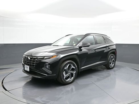 Used 2022 Hyundai Tucson Limited AWD/4WD image 1