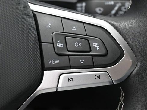 Used 2023 Volkswagen Taos S image 17