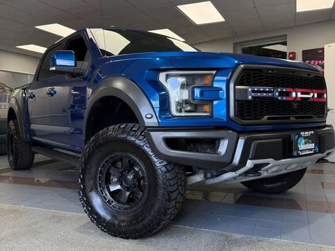 Used 2017 Ford F150 Raptor w/ Equipment Group 802A Luxury AWD/4WD image 1