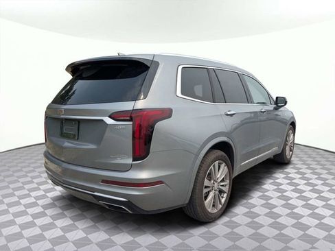Used 2023 Cadillac XT6 Premium Luxury FWD image 4
