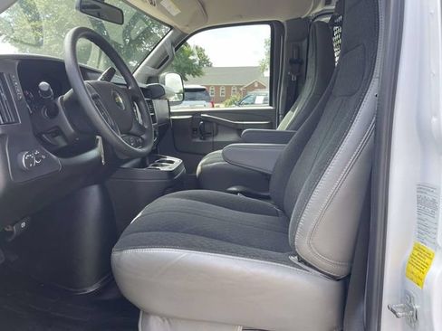 Used 2025 Chevrolet Express 2500 w/ Driver Convenience Package RWD image 15