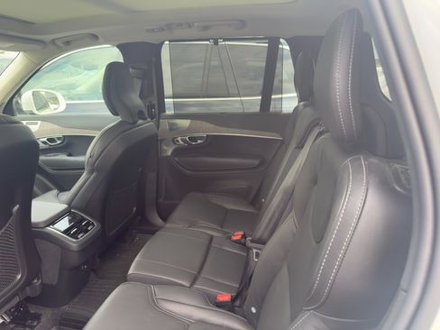 Certified 2023 Volvo XC90 B6 Ultimate w/ Lounge Package image 28