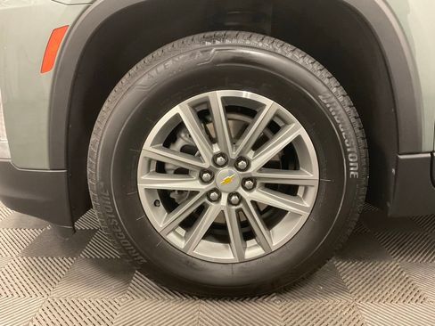 Used 2023 Chevrolet Traverse LT w/ LPO, Floor Liner Package AWD/4WD image 12
