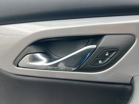 Used 2024 Chevrolet Blazer LT w/ Convenience Package image 16