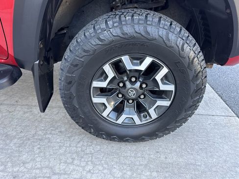 Used 2016 Toyota Tacoma TRD Off-Road w/ Towing Package AWD/4WD image 44