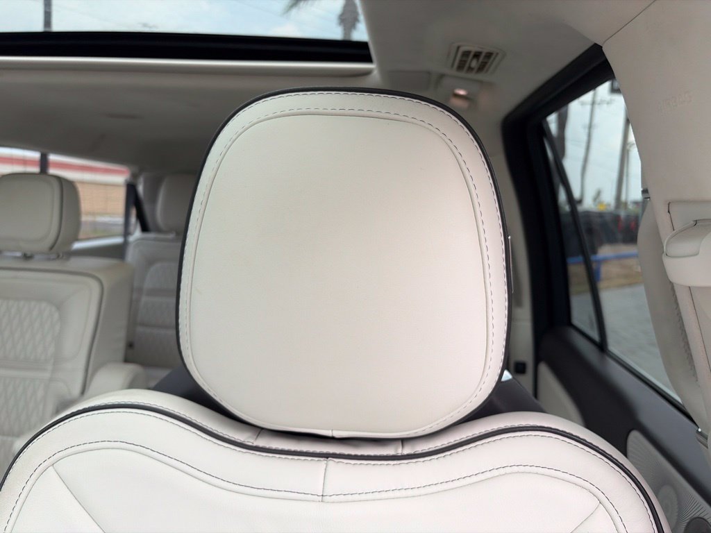 Used 2023 Lincoln Nautilus FWD w/ Premium Package image 15