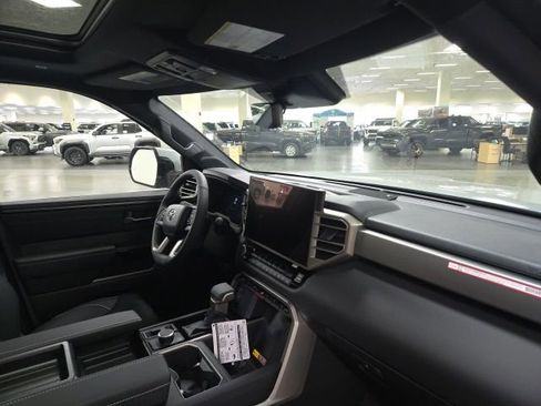 New 2026 Toyota Tundra Limited AWD/4WD image 9