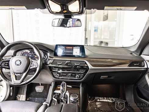 Used 2019 BMW 540i xDrive image 35