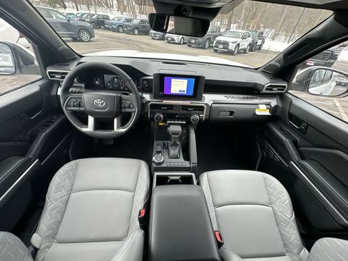 New 2026 Toyota Tacoma SR5 AWD/4WD image 39