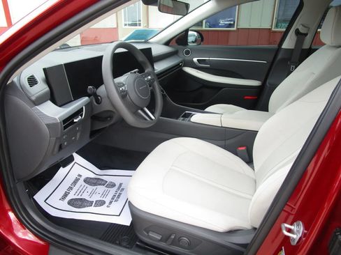 Used 2024 Hyundai Sonata SEL AWD/4WD image 10