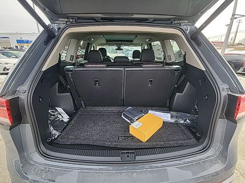 New 2026 Volkswagen Atlas Peak Edition image 22