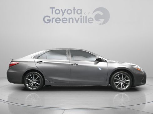 Used 2015 Toyota Camry XSE w/ Moonroof Package image 14