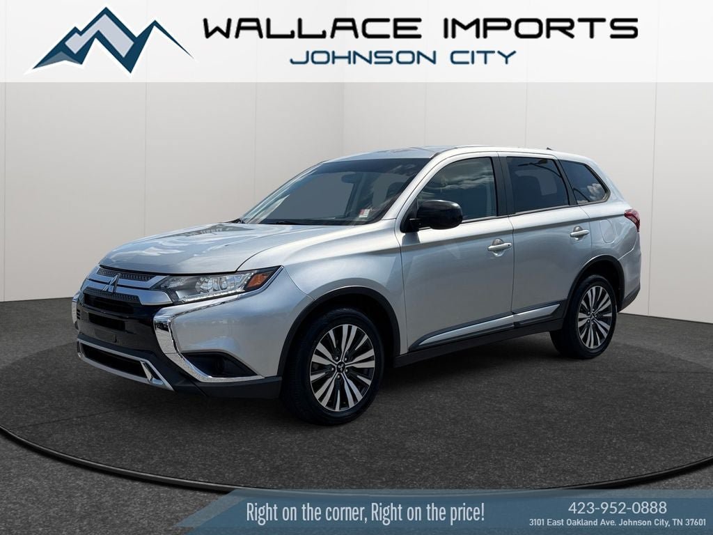 Used 2020 Mitsubishi Outlander ES AWD/4WD image 2