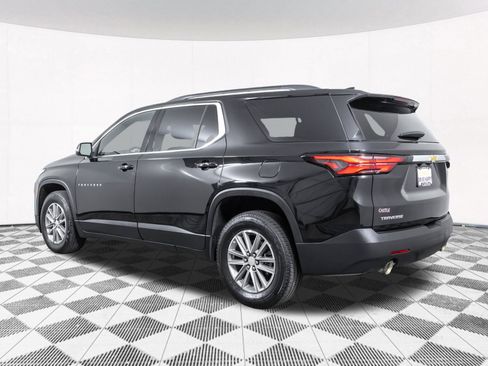 Used 2023 Chevrolet Traverse LT FWD image 16
