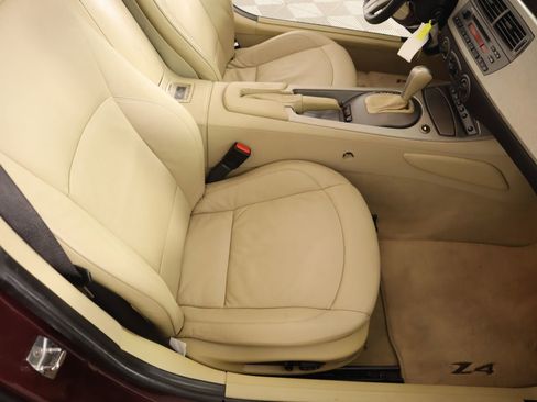 Used 2004 BMW Z4 3.0i image 11