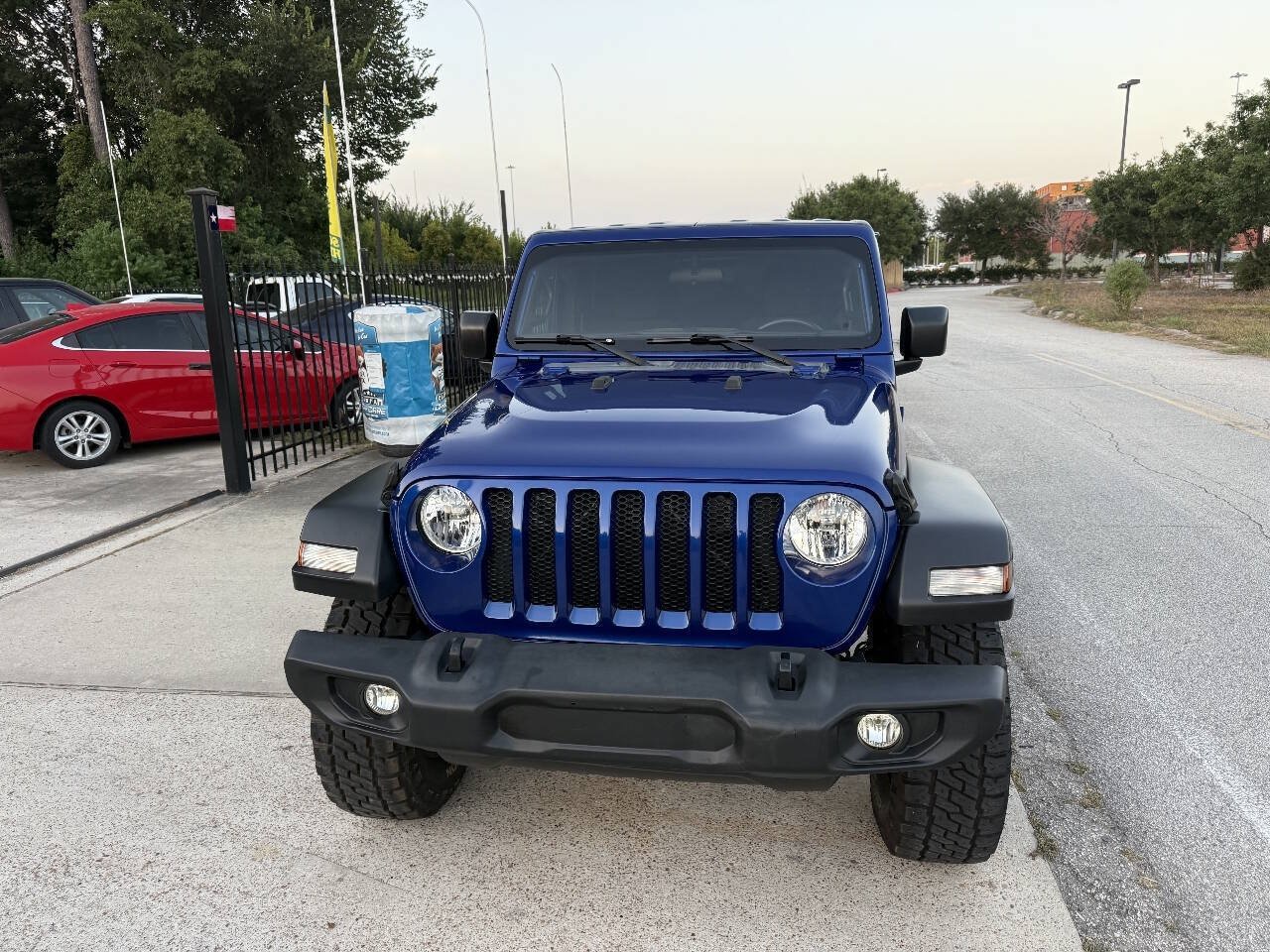 Used 2020 Jeep Wrangler Unlimited Sport AWD/4WD image 2