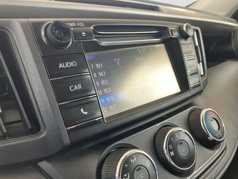 Used 2016 Toyota RAV4 LE AWD/4WD image 21