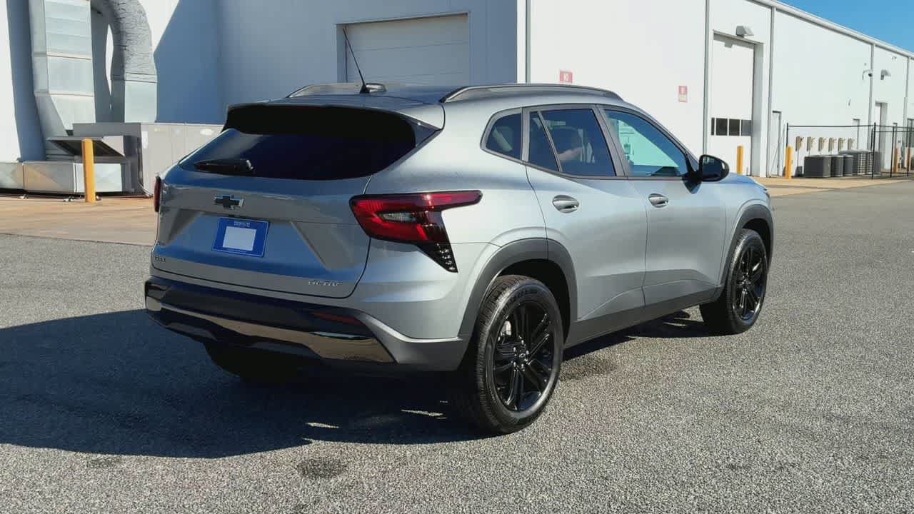 New 2026 Chevrolet Trax ACTIV w/ Sunroof Package FWD image 8