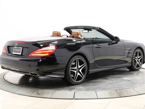 Used 2014 Mercedes-Benz SL 550 image 4