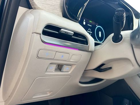 Used 2024 Hyundai Palisade Calligraphy image 10