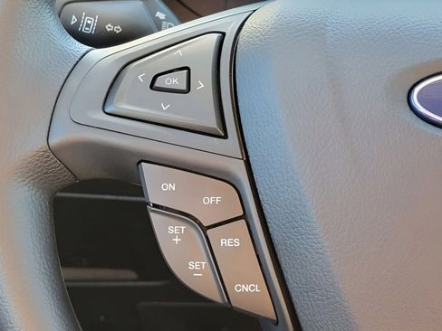 New 2024 Ford Edge SE image 10