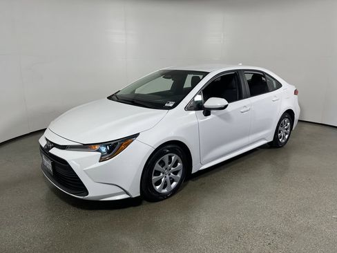 Certified 2023 Toyota Corolla LE FWD image 7