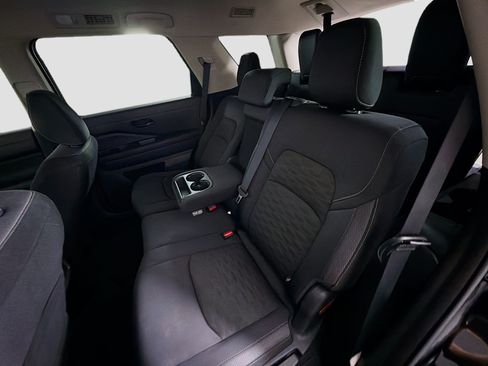 Used 2025 Nissan Pathfinder SV AWD/4WD image 27