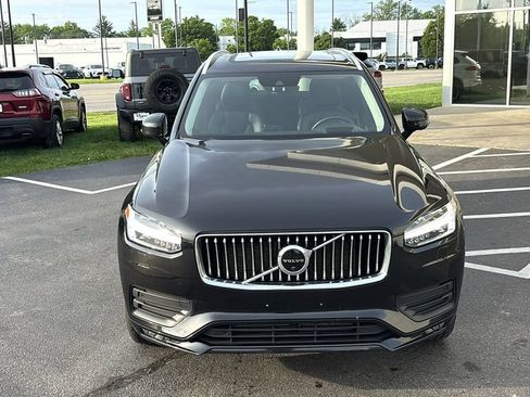 Used 2021 Volvo XC90 T6 Momentum w/ Protection Package Premier AWD/4WD image 5