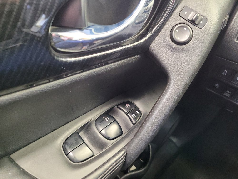 Used 2018 Nissan Rogue SL AWD/4WD image 27