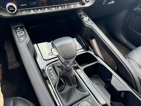 Used 2025 Kia Telluride EX X-Line image 27