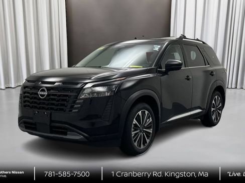New 2026 Nissan Pathfinder Platinum w/ Cargo Package AWD/4WD image 1