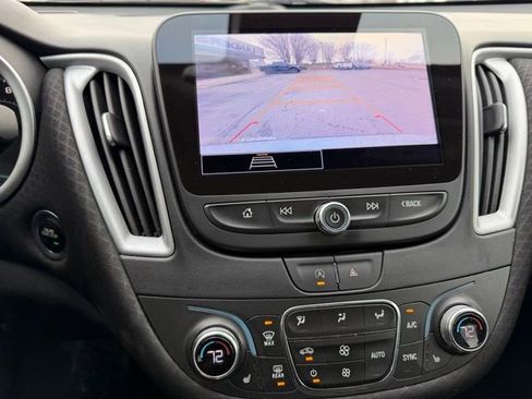Used 2024 Chevrolet Malibu LT image 15