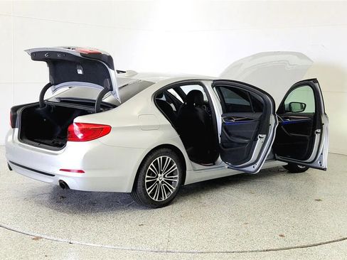 Used 2017 BMW 530i xDrive image 12