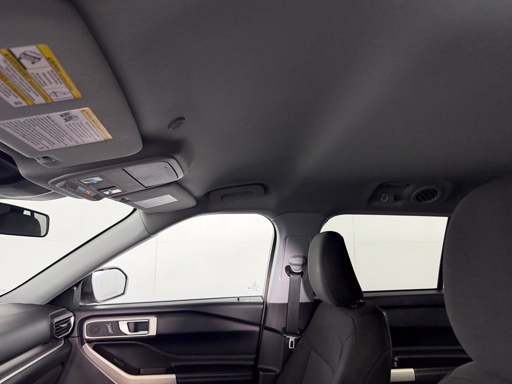 Used 2022 Ford Explorer XLT RWD image 18