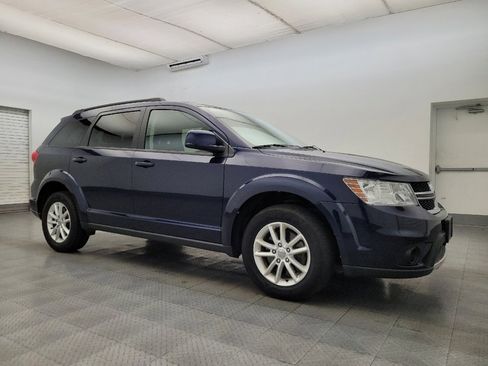 Used 2017 Dodge Journey SXT w/ Comfort/Convenience Group image 11