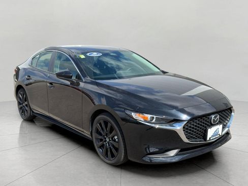 Used 2025 MAZDA MAZDA3 s FWD image 1