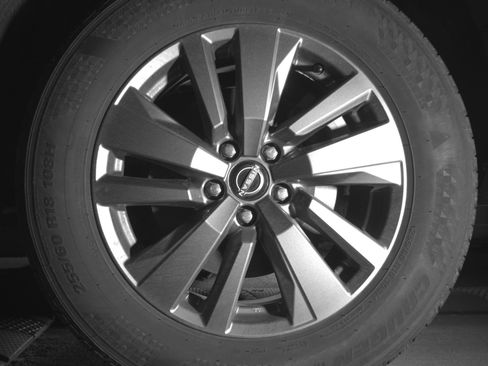 Used 2025 Nissan Pathfinder SV image 14