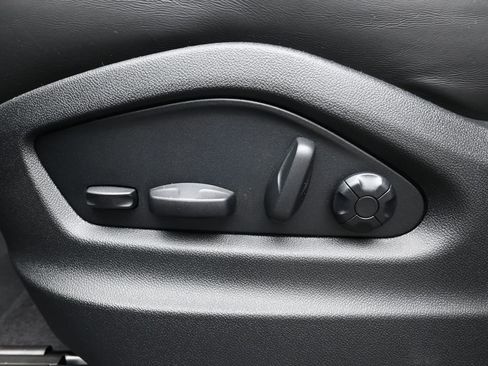 New 2026 Porsche Cayenne Turbo image 15