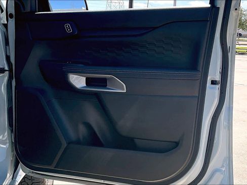 Used 2024 Ford Ranger XLT w/ Trailer Tow Package image 23