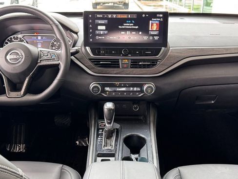 Used 2023 Nissan Altima 2.5 SL FWD image 6