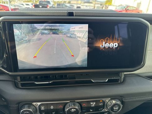 Certified 2025 Jeep Wrangler Unlimited Sahara w/ Safety Group image 23