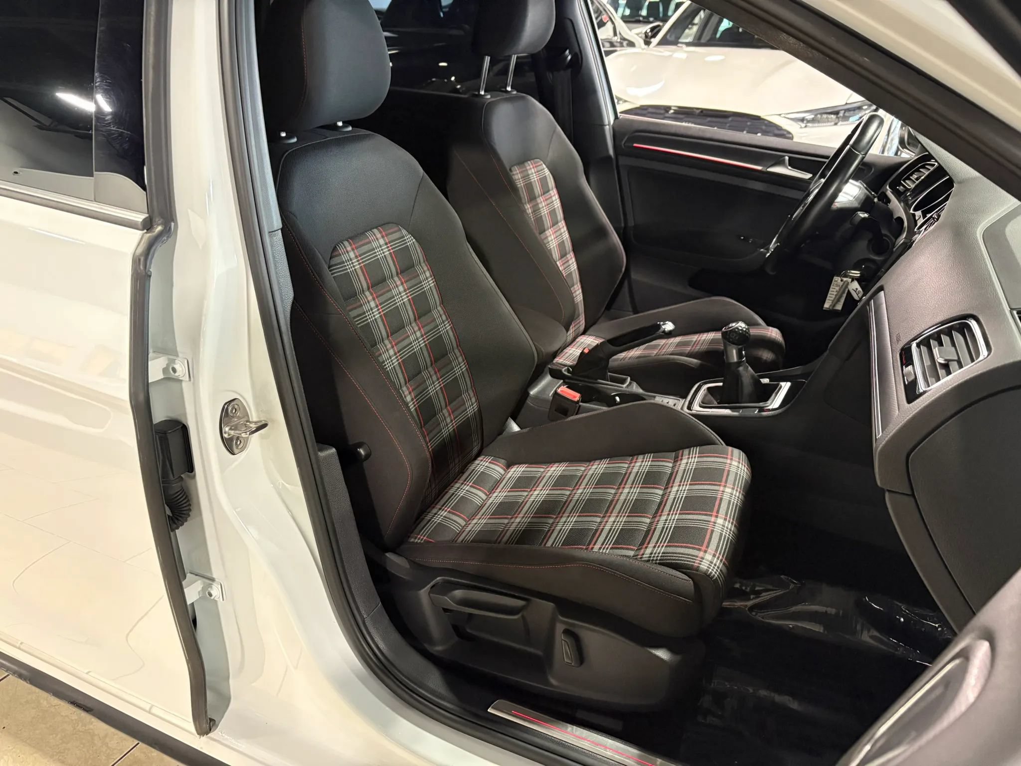 Used 2019 Volkswagen GTI S FWD image 8