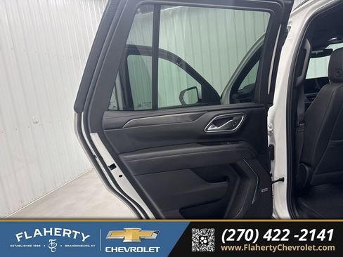 Used 2024 GMC Yukon AT4 w/ Technology Package image 10