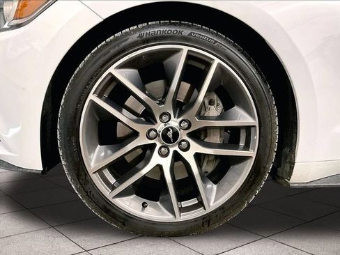 Used 2015 Ford Mustang GT Premium w/ Equipment Group 401A RWD image 8
