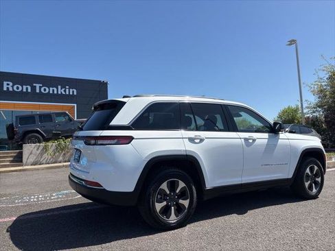 Certified 2023 Jeep Grand Cherokee 4WD 4xe w/ Luxury Tech Group II image 32